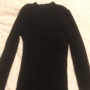 Long ribbed mock neck key hole back sweater sz M